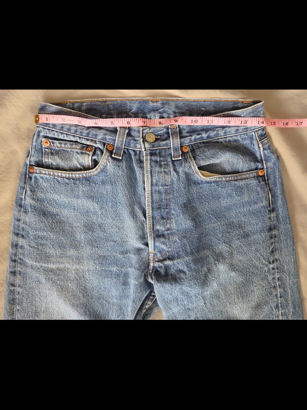 Vintage Levi's 501 30x33 — fits like 28” - Picture 4 of 9